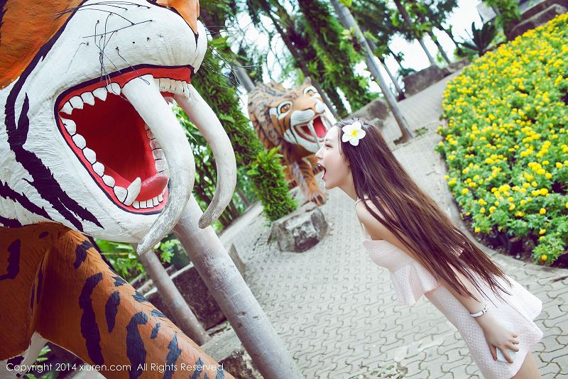 图片[4]-[秀人XIUREN] 2014.05.26 NO.139 刘奕宁Lynn-芒果图库