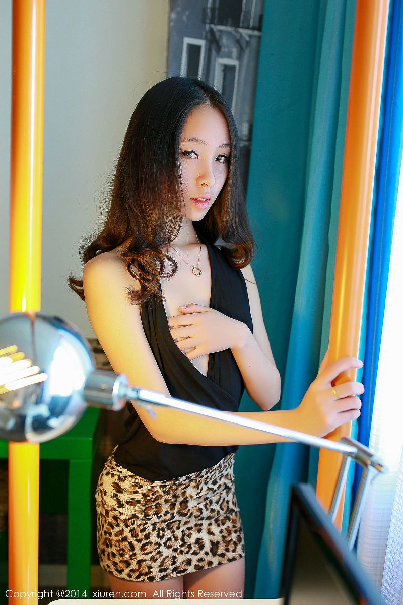 图片[4]-[秀人XIUREN] 2014.11.17 NO.241 梓萱Crystal-芒果图库