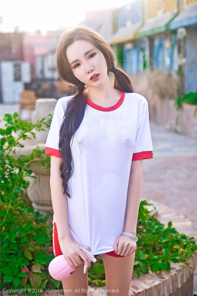 图片[2]-[秀人XIUREN] 2016.12.28 NO.669 萌琪琪Irene-芒果图库