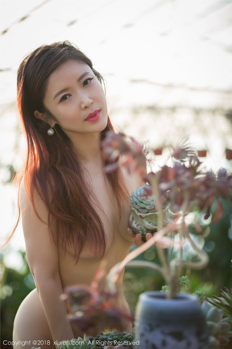 [秀人XIUREN] 2018.01.02 NO.884 西希白兔-芒果图库