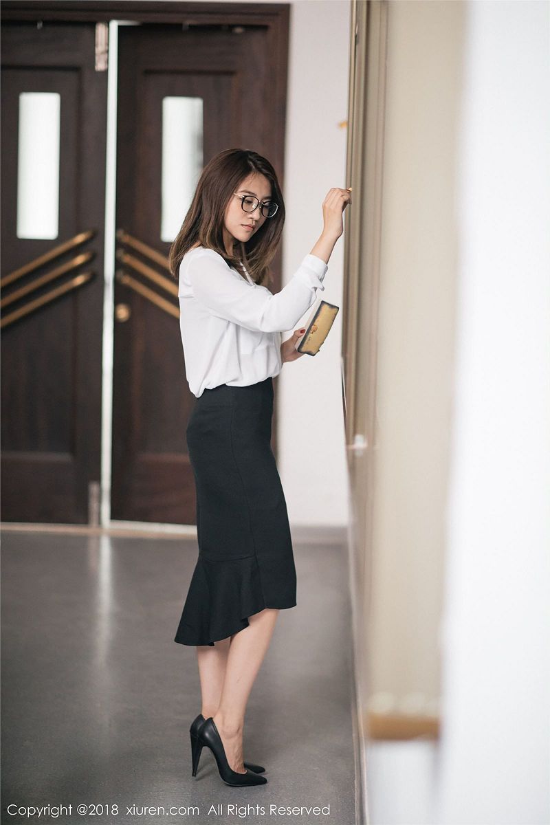 图片[8]-[秀人XIUREN] 2018.12.14 NO.1267 许诺Sabrina-芒果图库